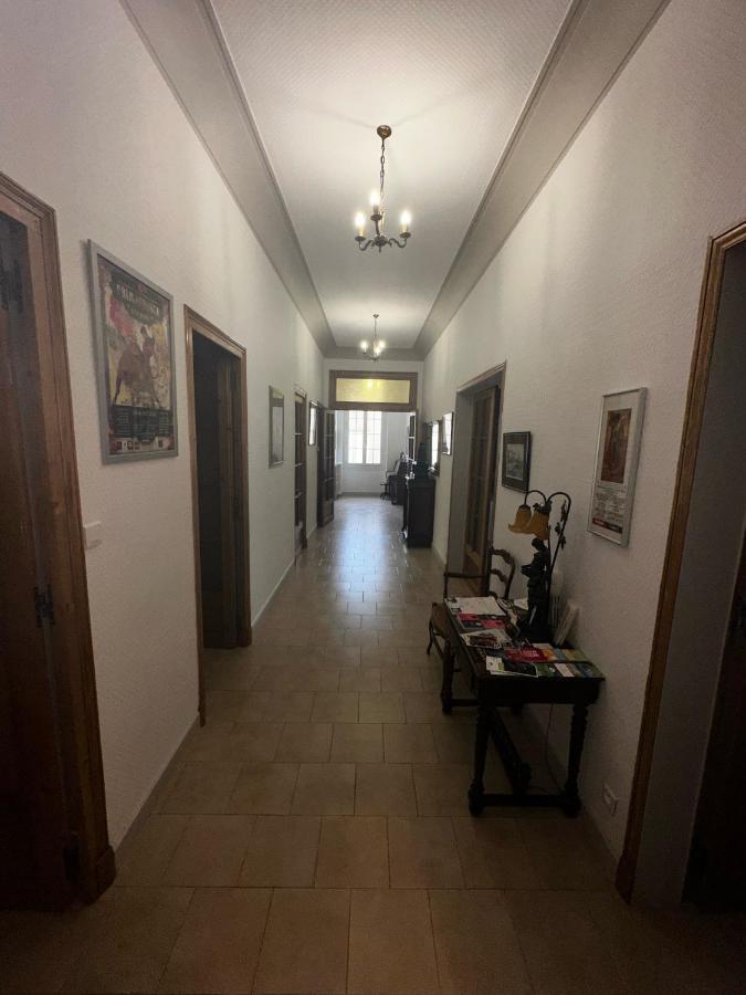 Appartement 4 A 8 Personnes, Spacieux De Standing Classe 4 Etoiles Nîmes Zewnętrze zdjęcie