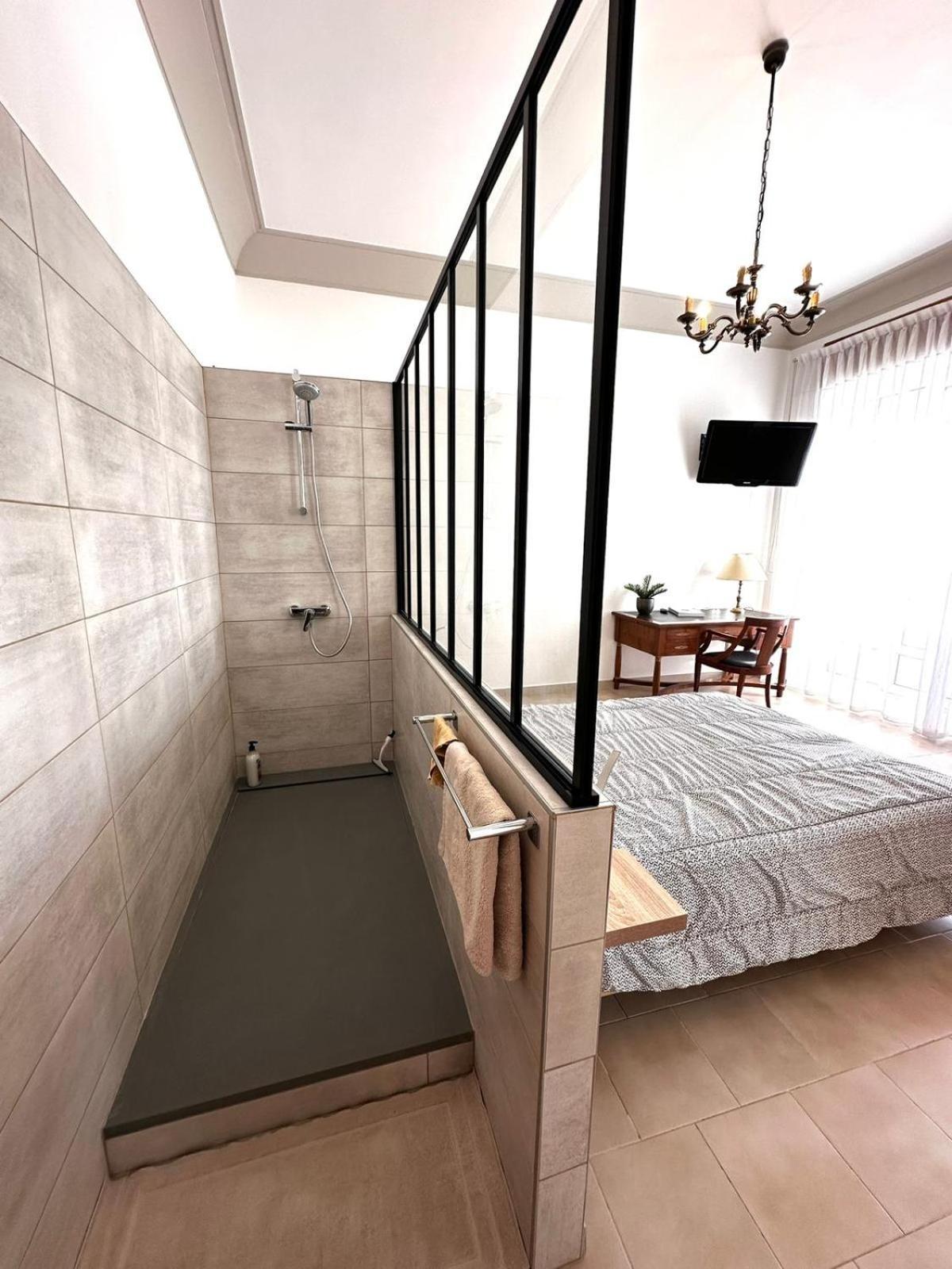 Appartement 4 A 8 Personnes, Spacieux De Standing Classe 4 Etoiles Nîmes Zewnętrze zdjęcie